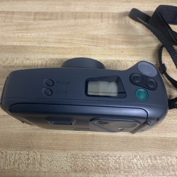 Pentax Zoom 90-WR Point & Shoot Water Resistant w/ Infrared Remote TESTED - Picture 4 of 16